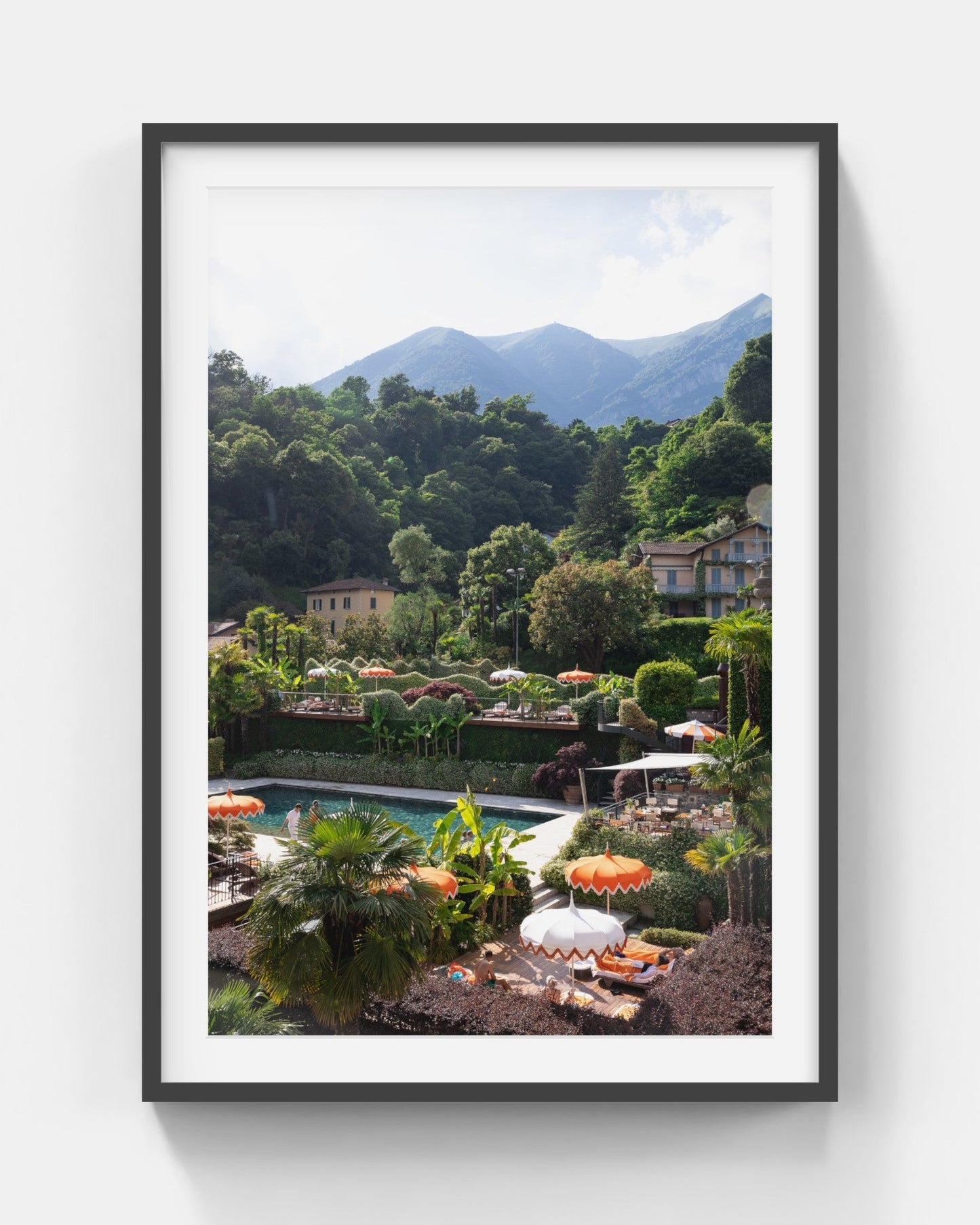 Como Oasis Large Black Framed