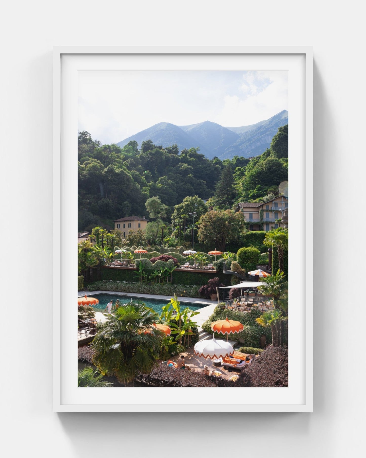 Como Oasis Large White Framed