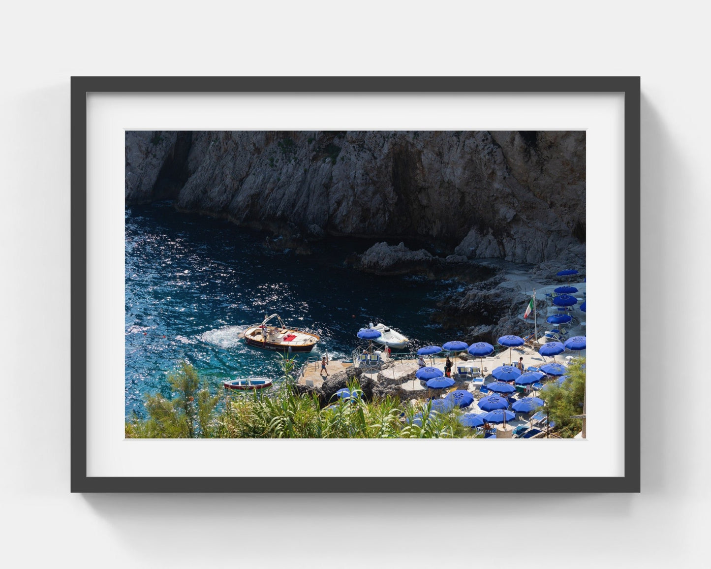 Capri Cabs II Medium Black Framed