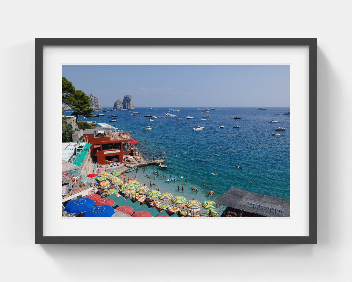 Capri Classico Medium Black Framed