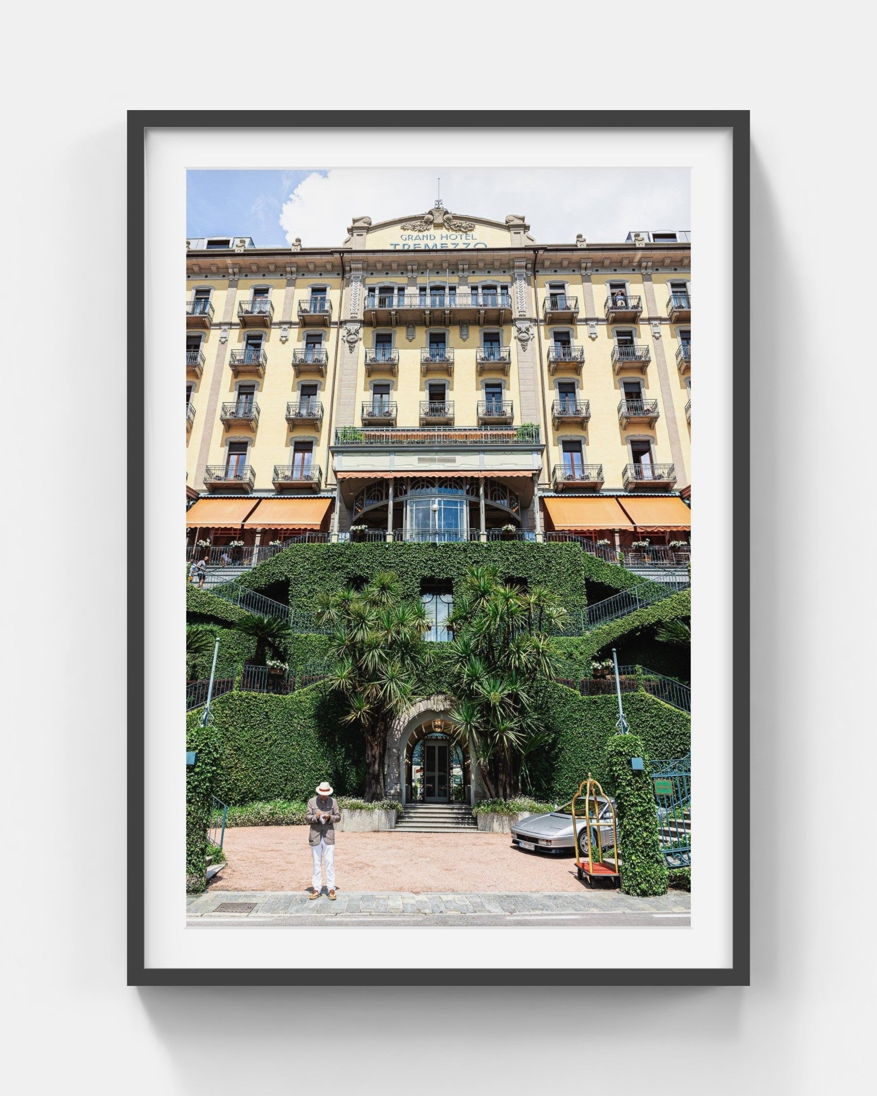Towering Tremezzo Large Black Framed